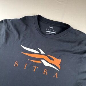 Sitka Gear Logo Graphic T-Shirt Mens XL Black Orange Short Sleeve Crew Neck 0090